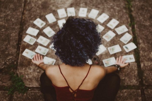 Cartomante laura: il tuo destino ti aspetta!