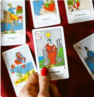 Prima domanda gratuita con tarocchi o sibille 