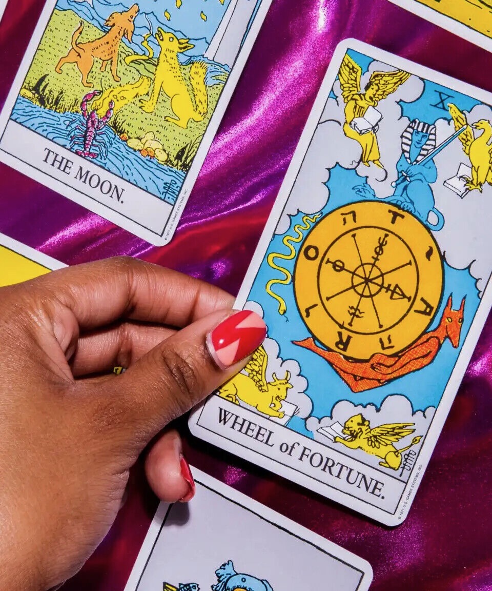 Cartomanzia al telefono con la cartomante clara