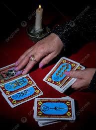 Cartomante clara:scopri il futuro con i tarocchi