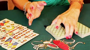 Cartomante clara: scopri il tuo futuro 