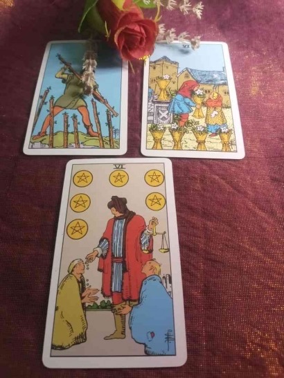 Cartomante clara: scopri il futuro con i tarocchi