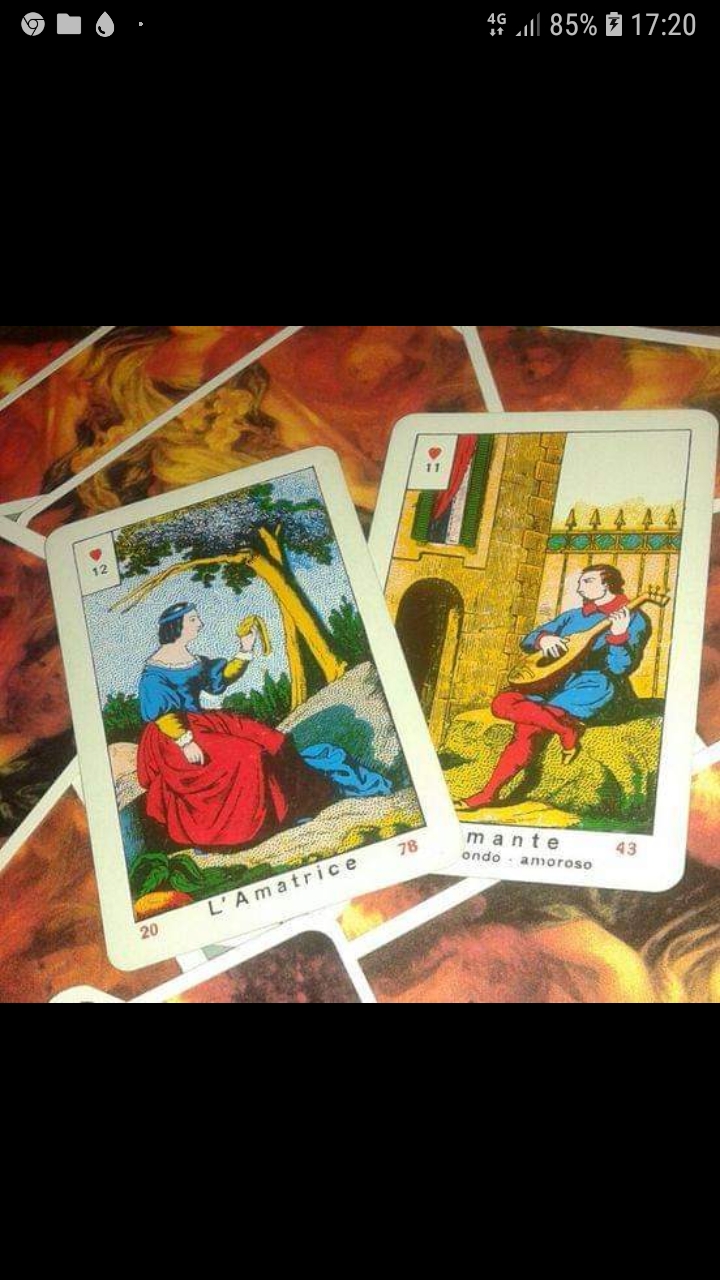 Cartomante super sensitiva unisce amori difficili 